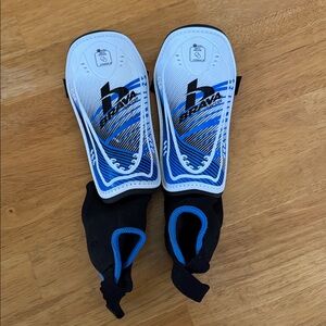 Brava Medium Shin Guards Full Ankle Protection